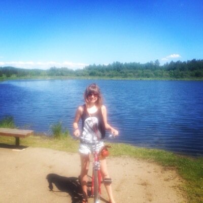 cortniedyann's profile picture. 