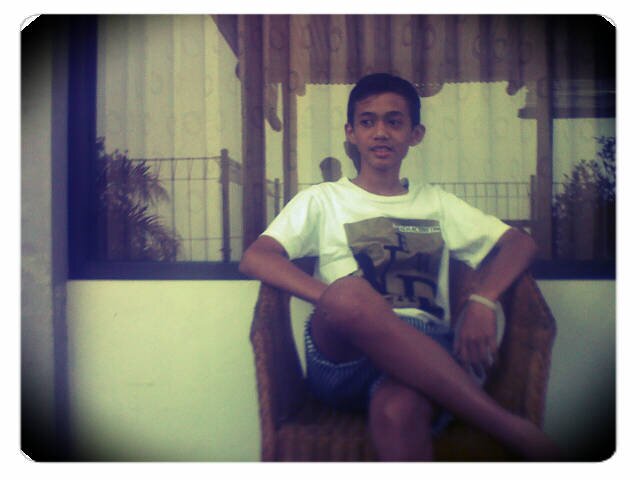 I'm happy, I have you by my side..♥