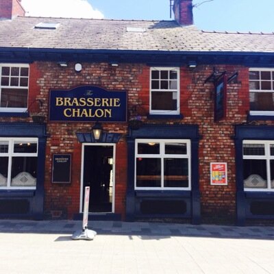 Family run traditional Pub based in the heart of St Helens (barrow Street) great priced beer...great atmosphere ...What more do you want!