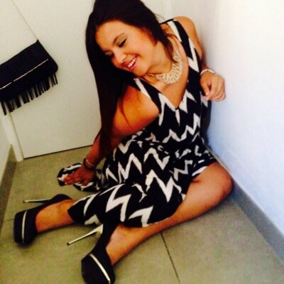StephanieGiro's profile picture. Chica ,16 años | Estrobertida,viviendo la vida loca. Me llaman Mily!! Enamorada de la vida ❤️!!! Belieber #neversaynever.