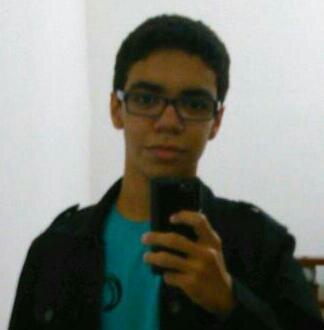 Ainda que eu fale as línguas dos homens e dos anjos, se não tiver amor, serei como o bronze que soa ou como címbalo que retine - 1 Corítios 13