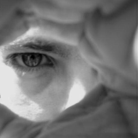 FreeezeTheFrame's profile picture. An online film column devoted to cult, art and auteur films / Coluna de cinema online dedicada ao cinema cult, de arte e autoral