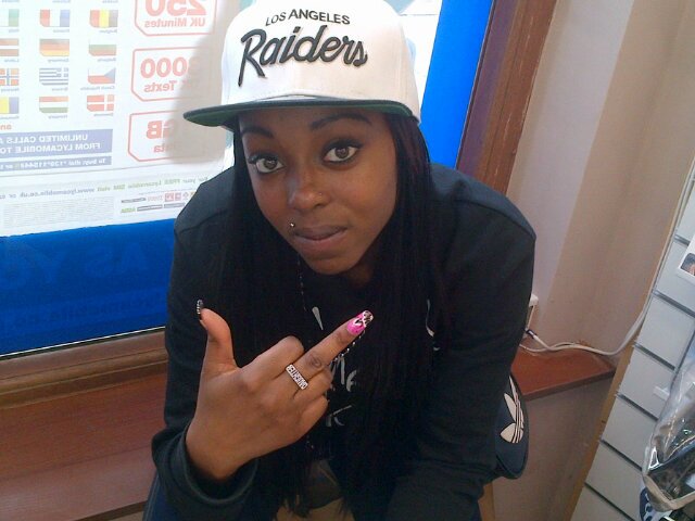 louiggie_34552's profile picture. Write songs & sing.