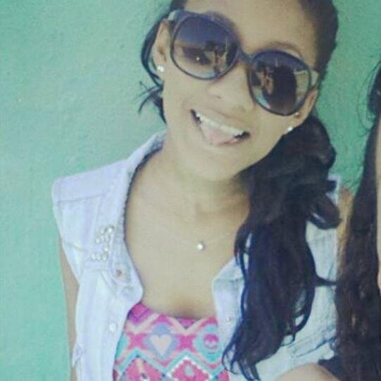 só pra falar mesmo , acho que ainda rola amor .. ou eh amor