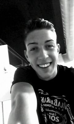 MikiVallde's profile picture. 