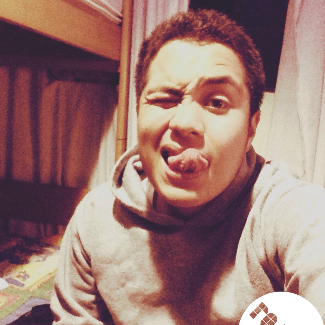 hola me llamo dante soy un chico divertido ; paja ; chevere y juegueton c: