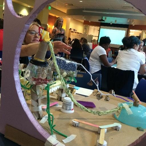 Playground 4 DEEP DesignThinking #DEEPdt #dTEAMSs DIY VTRs Makered By @scitechyEDu  http://t.co/rFWkE9tjhU