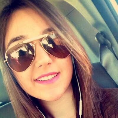 O imprevisto acontece,e alguém te encontra,e te reencontra,te reinventa,te reencanta,te recomeça. / te amo melhorr by m.a