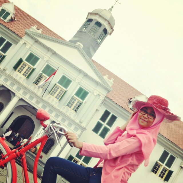 I'm Moslem|♥Allah |♥my fam |♥myfriends|SHS XII Social 2 ({}) • IG: fzhasyifa •
