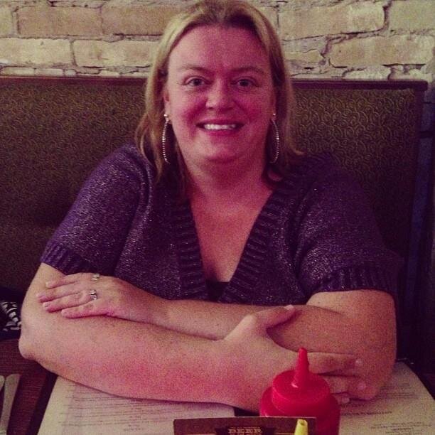 37 year old wife and mother to one beautiful princess! I have a passion for fashion and a desire to smell fantastic.