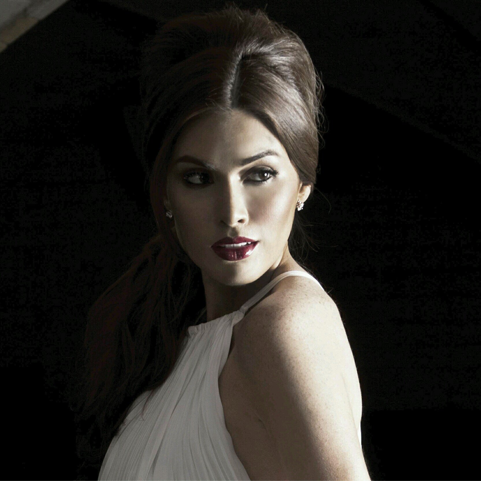 latinoShowLSM's profile picture. LSM es una revista exclusiva de la ciudad de NY que destaca las últimas tendencias en moda, música, belleza, entretenimiento y estilo de vida del mundo Latino.