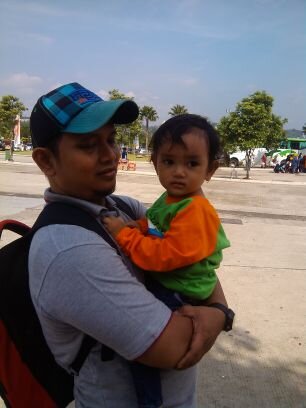 endutkadek's profile picture. 