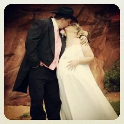 I am a mom of 4 wonderful children and the wife to an awesome hubby.