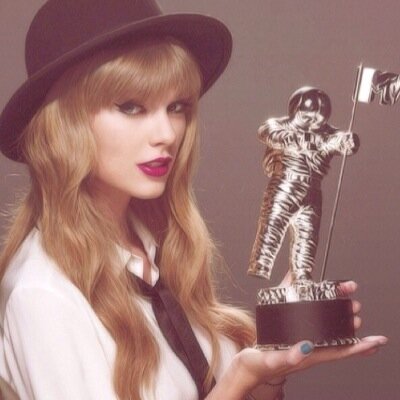 ❤️TAYLOR SWIFT IS AMAZING❤️ Swiftie since I was 7 :D ⭐️Album 5 OHMYGOD⭐️I followback all Swifties :)