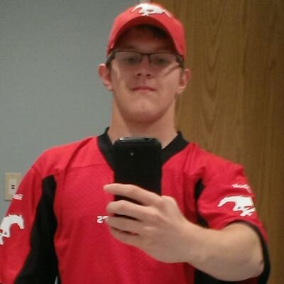Albertan/Newfoundlander UFC fan ,Rugby player Only easy day was yesterday follow me on instagram briguymma sc bri-guymma