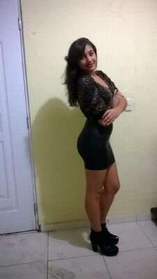 hola mi nombre es greicy y quisiera ser mas amigos soy muy divertidad y alegre