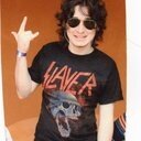 Amante del Rock and Roll en todas sus dimensiones ,todo un apasionado de los Riffs mas Poderosos de Guitarristas Virtuosos.