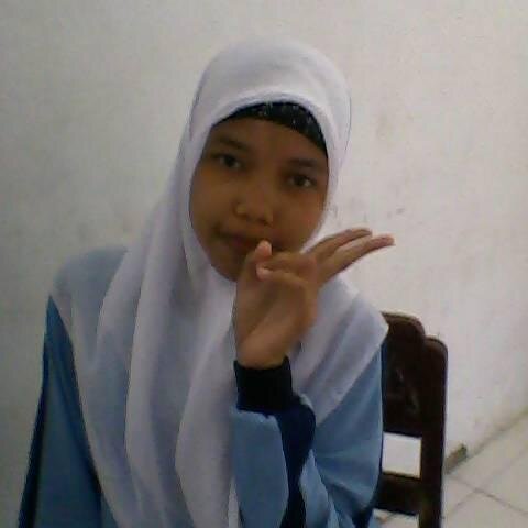 my name sisil ak fans berat cjr terutama iqbaale