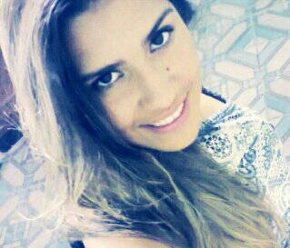 LinharesDara's profile picture. 