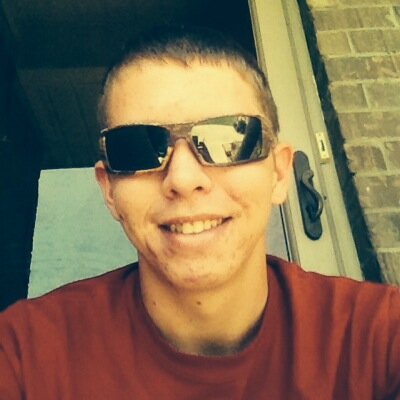 I'm 21 years old, have a 3 year old son, Aceson Alan Dingman!! i work for the oilfield because theres no better life! I love hanging out with my son!!
