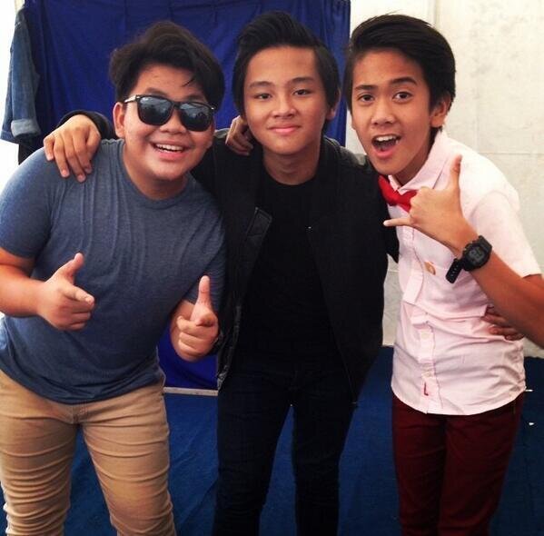We are big fans of CJR & BASTIAN... jumlah kami banyak, kami bukan body guard, tapi kami akan slalu menjaga mereka dimanapun mereka berada :-)