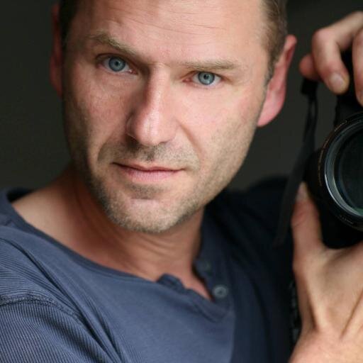 photographe pro....!!  Un Book à réaliser, un événement personnel ou professionnel , un mariage, une naissance, une communion . N’hésitez pas a me contacter