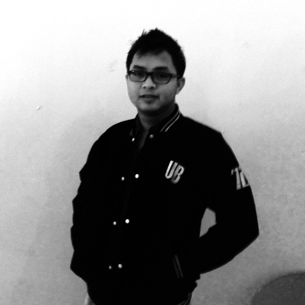Ini akun resmi saya, Dikelola oleh Staf dan admin khusus, Twit dari Saya ditandai *MMS*