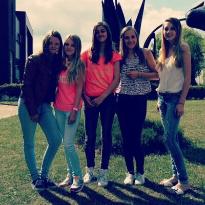We houden van je xx michelle en sophie ♡