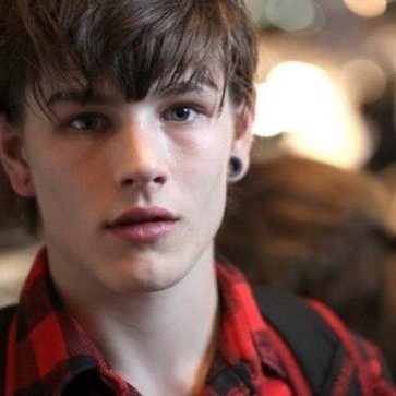 briceAsrpg's profile picture. Football de mes couilles.