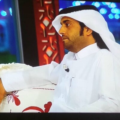 شاعر يحاول الوصول إلى قلوبكم بصوت المشاعر .. وفي المفضله بعض ماكتبته ..