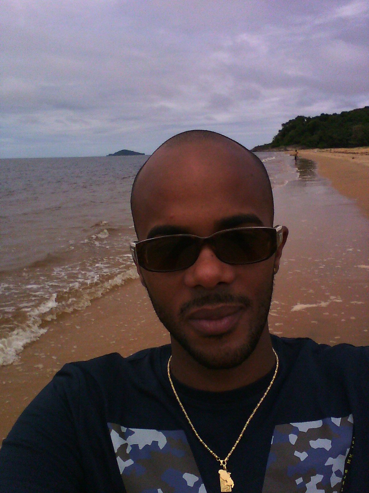 Rony_973's profile picture. 