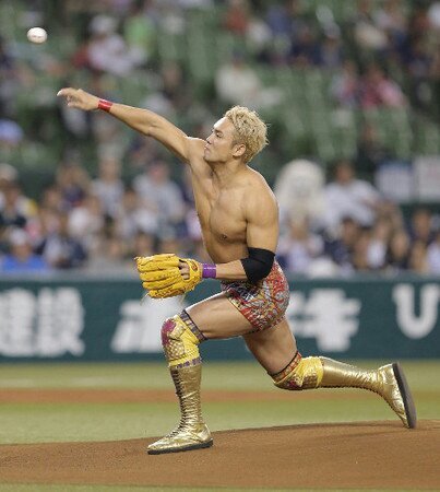 新日本プロレスの選手の試合速報やコメントなどを呟いていきたいとおもいます。ちなみにリツイートやフォローで必ずフォロバします 。DMはOKです。official blog→http://t.co/Tpbs6zRsgf