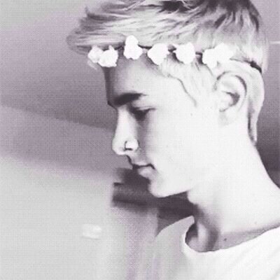 dm me a compliment or confession about another twitter acc and i will tweet them anonymously