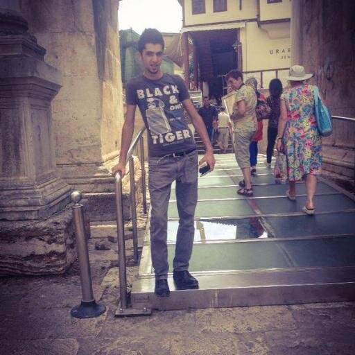 Chivas_Reqal_ci's profile picture. Trip atmayan kız köpüksüz Türk Kahvesine benzer.