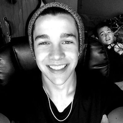 liviasouza619's profile picture. Austin mahone