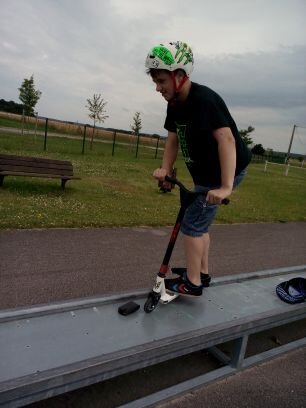 snapchat: levyhockey4.  :-) je follow back!