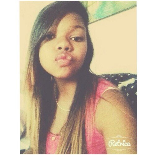 Aquariana. 14. Solteira. ✌  O Amor vem pros destraídos.