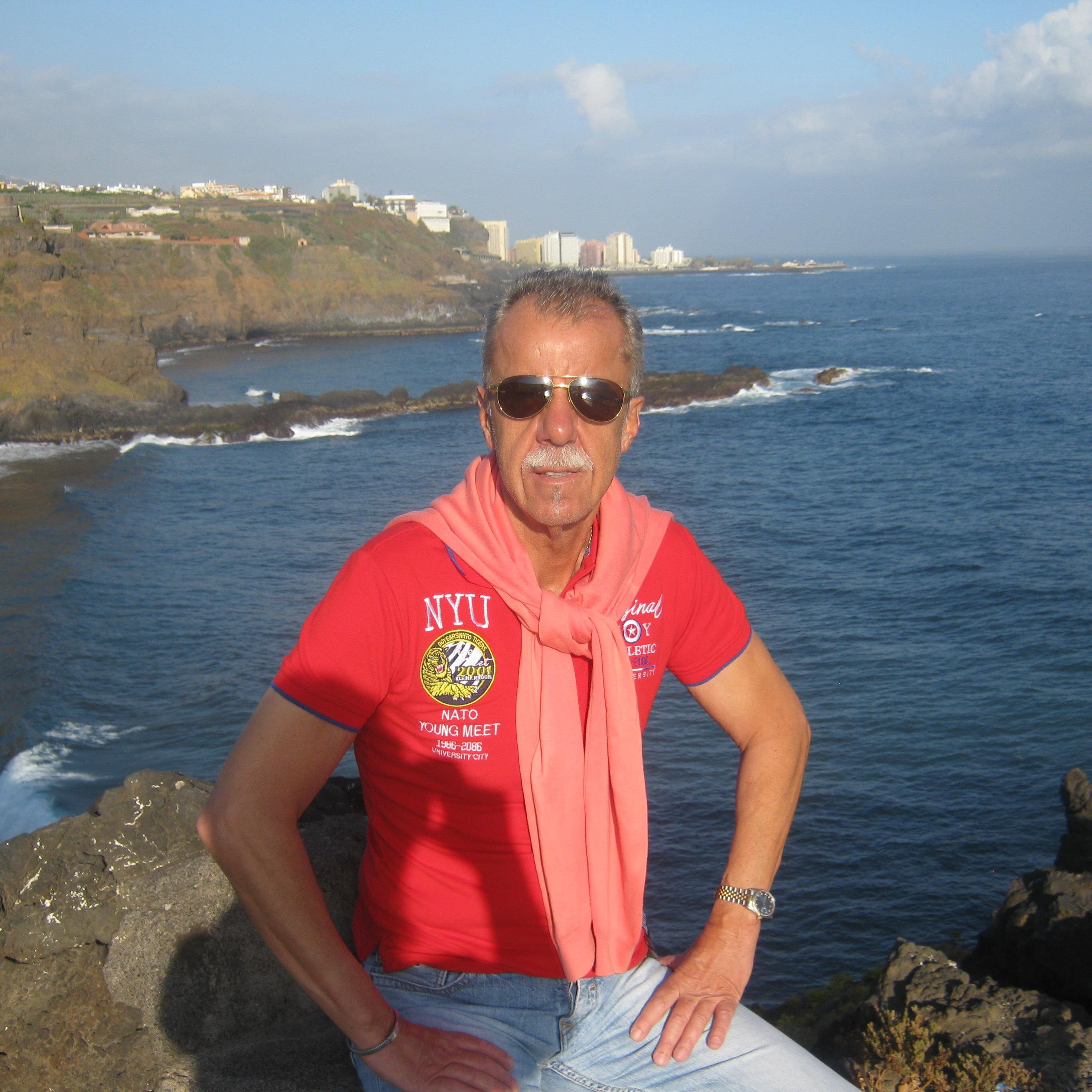 NMeinshausen's profile picture. Weltbürger...Leben und Leben lassen...