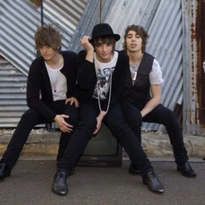 Twitter page for fans of Short Stack!