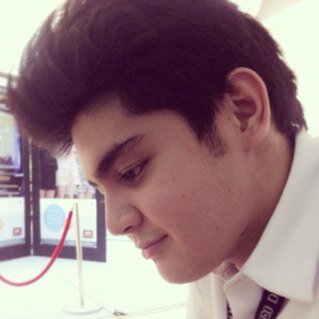 Filipino/English..Bacon junkie and always hungry...Music and food describes what a perfect day is for me. :D If you hit the follow button I return the favour ;)