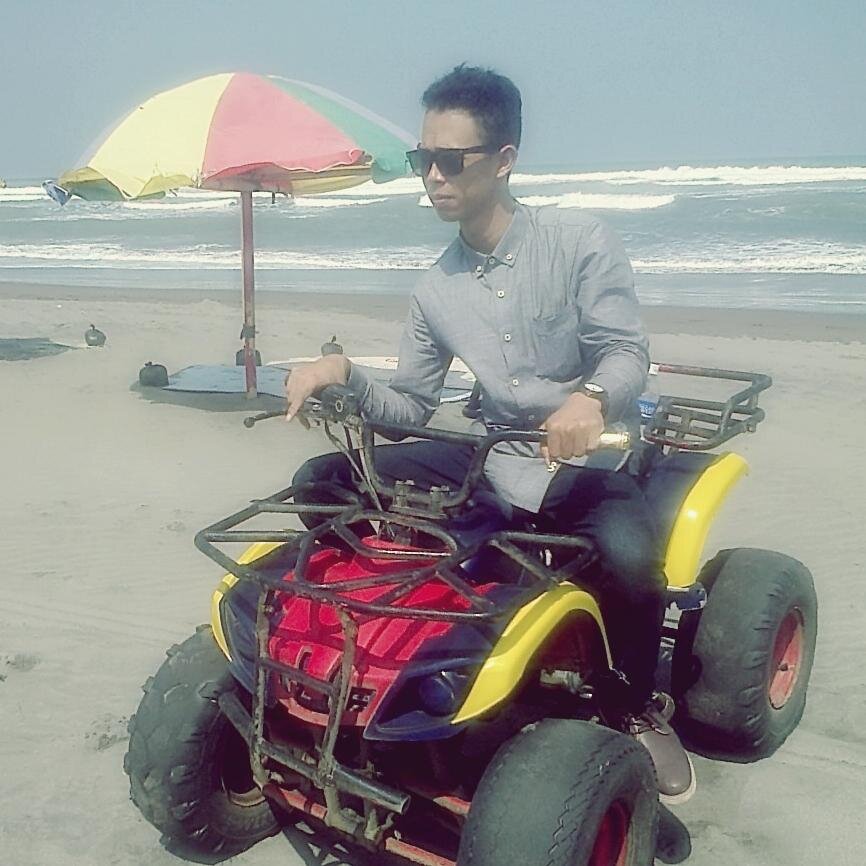 alimukti24's profile picture. Simple | Reserved | Student | Working Class | YOTABAKTI Marine Hotel Training School @Yogakarta