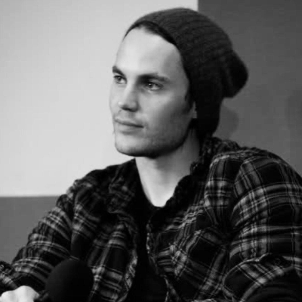 'You recognize a survivor when you see one. You recognize a fighter when you see one.' Home is where the heart is, @SHIELDVampAgent. |OC RP|