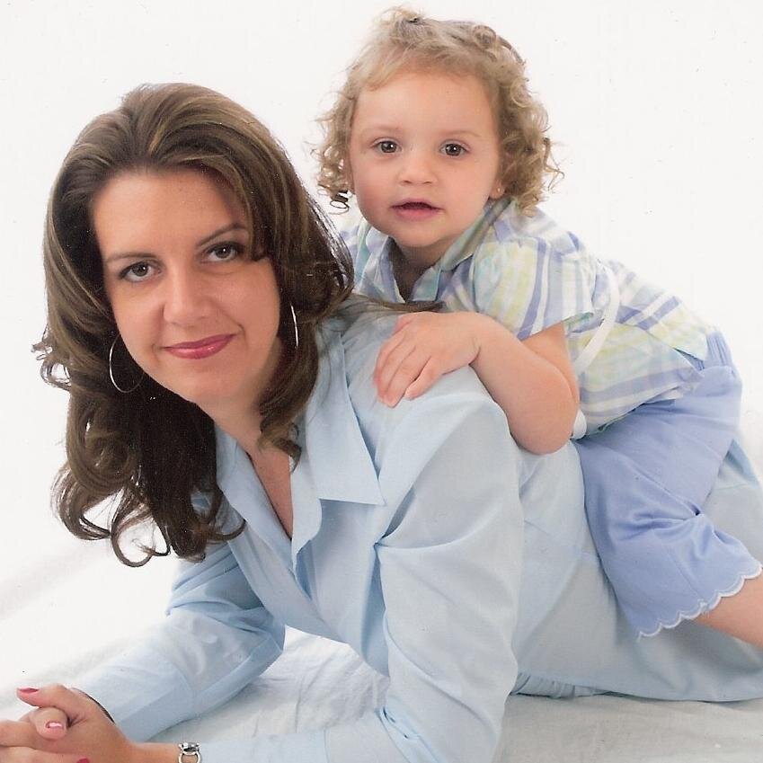 Mom-preneurer, big thinker, dreamer, INTJ