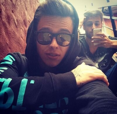 fiz twerk na cruz pra merecer ser Flyer  ♥ Paulo ♥ Caíque ♥ Nathan ♥