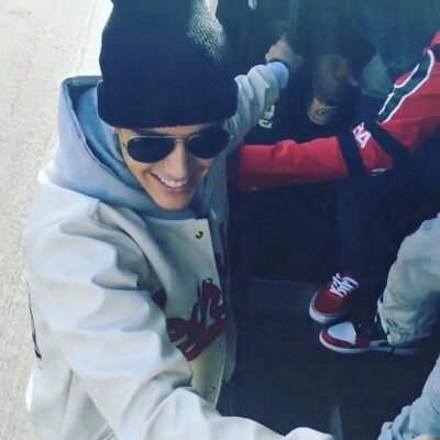 @itsniggabieber