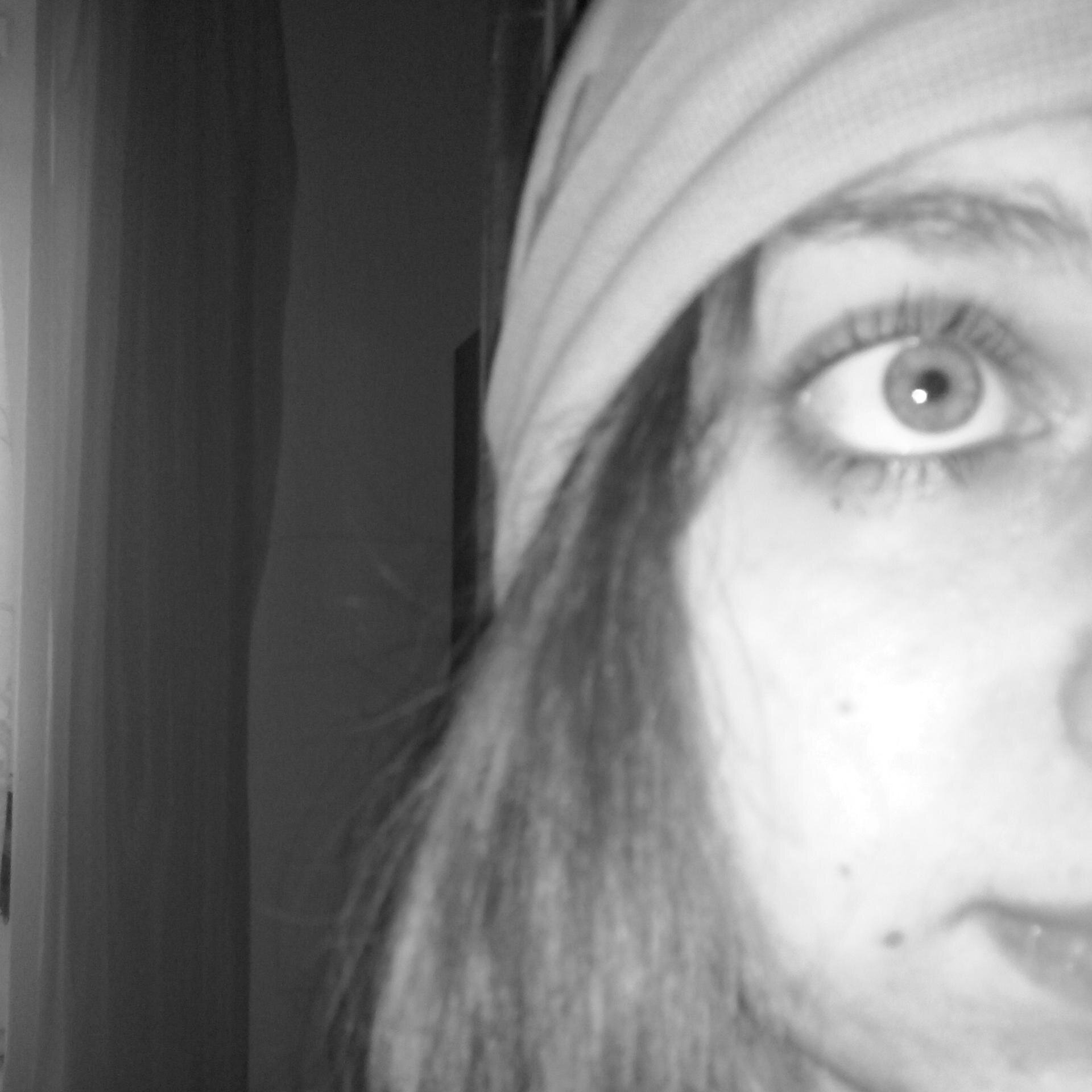 ►I'm.... I.D.N. 
►from something a little ...
 ► Insta: princess.of.dreamland
 ► Snap: lida09