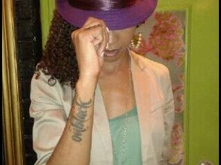 MadGirl1309's profile picture. amante al hiphop,las culturas afro, la expresion callejera, la quimica, la comida china; algo antipatica pero pana!es que negra tenia q ser ps pin:7E043B92 :