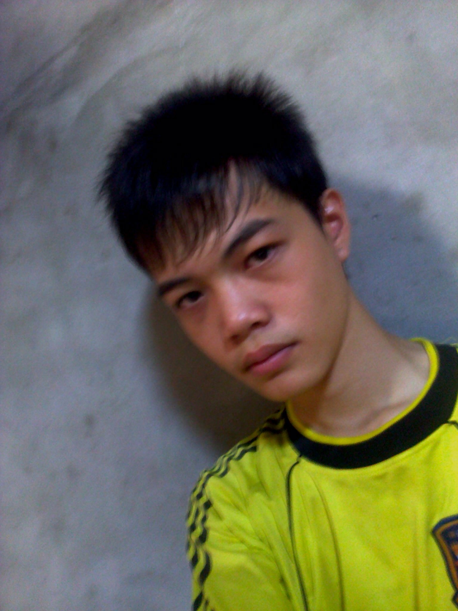 hanz_g9's profile picture. I do not know. . .