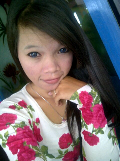 Hayy guy's.. My name is Ľ∂ïĻάª.. I was born in Kandangan, 10 Of December.. Nie pin u 268017F6, d'invet lah..:)Follow Me + Mention For Follback☺