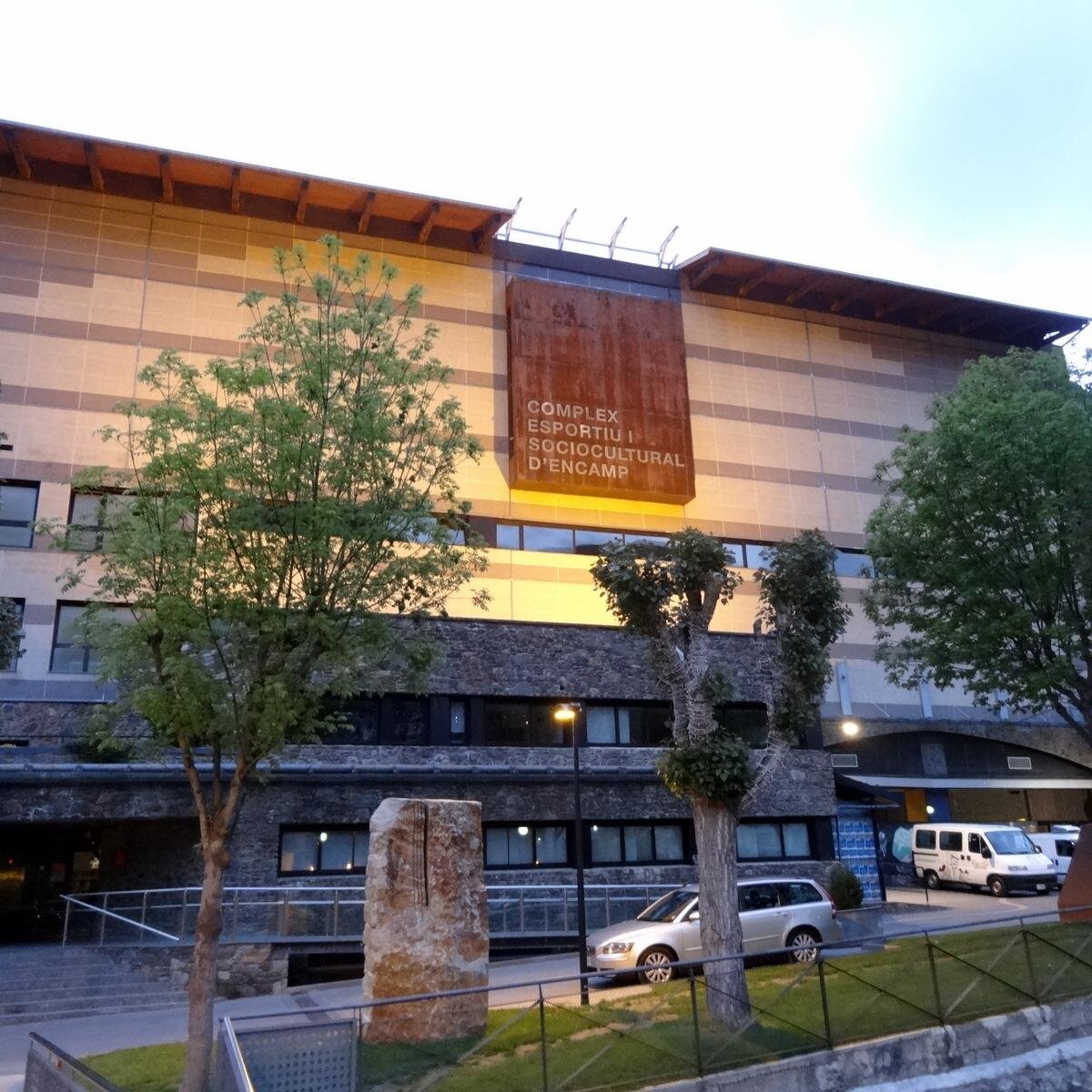 Constitució de societats, Sol·licitud d’inversió estrangera, Sol·licitud de registre de comerç, Contractes comercials i laborals, personal, comptabilitats